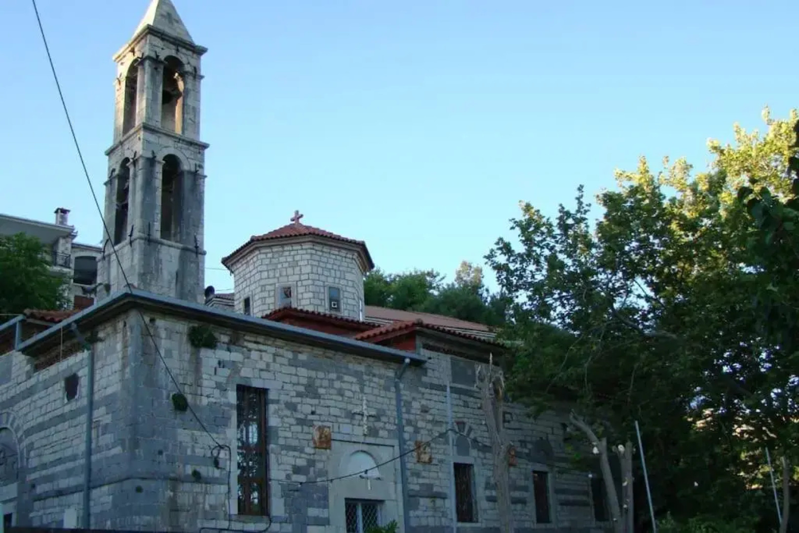 Stonehouse dome Lagadia