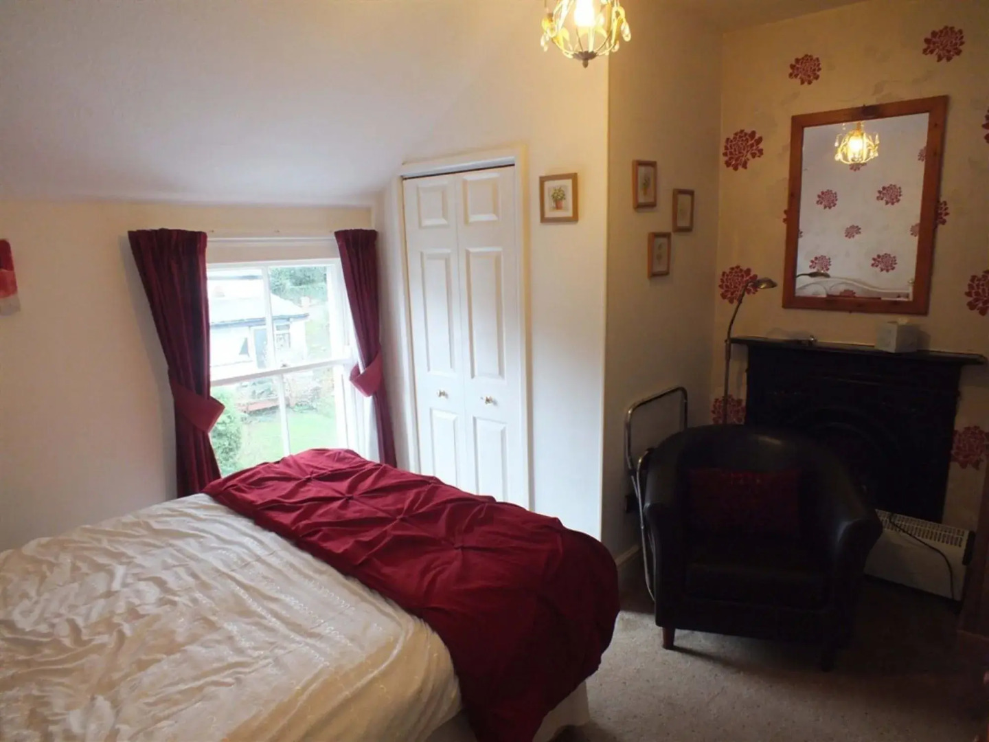 Glan Heulog Guest House