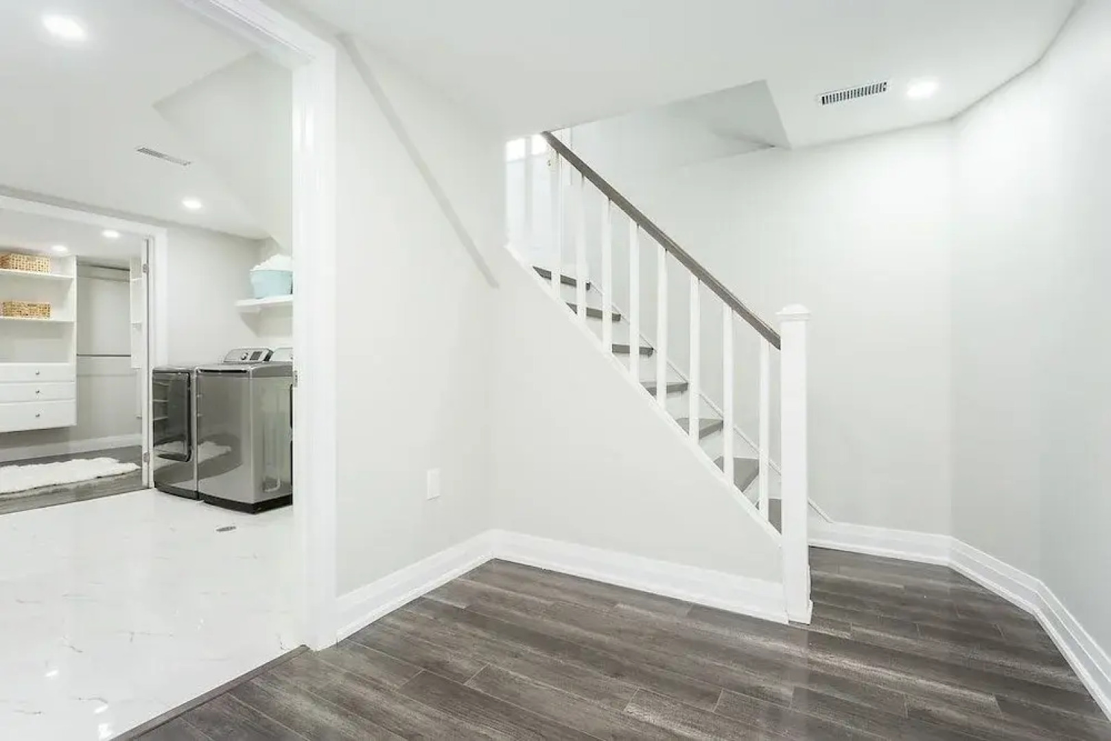 Stunning and Exclusive Home in Burlington