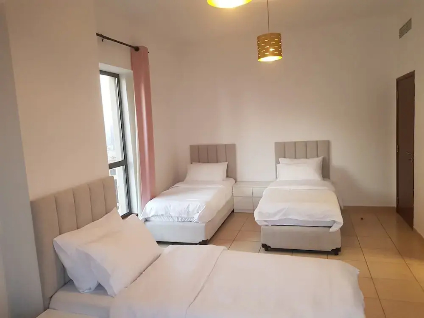 Grays Hostel By Haly