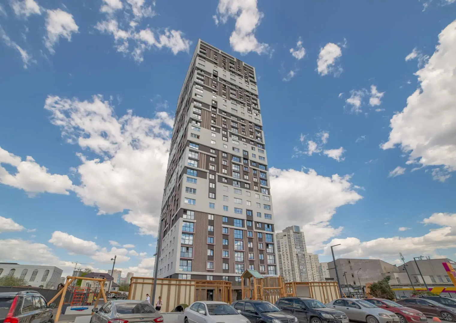 Дом для вас на улице Академика Бардина 26