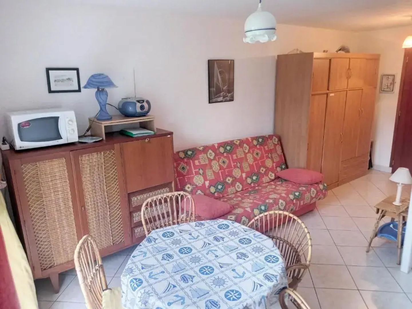 Appartement Jullouville, 1 pièce, 2 personnes - FR-1-361-10