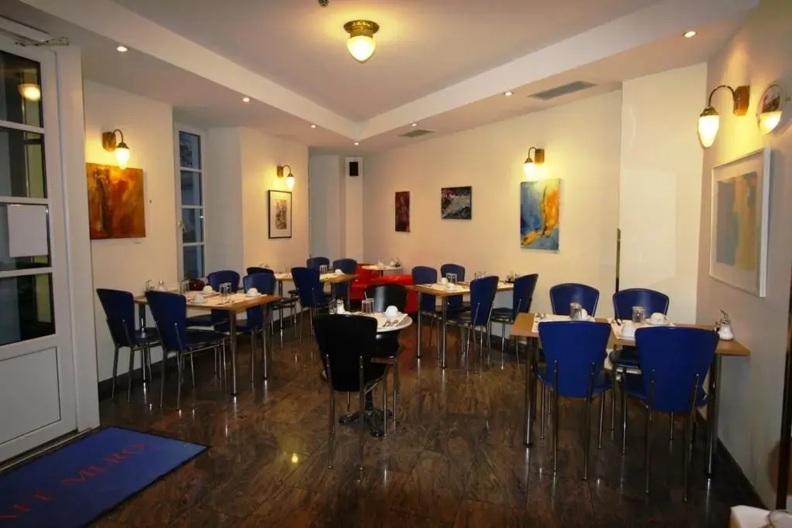 SUITE HOTEL 900m ZUR OPER