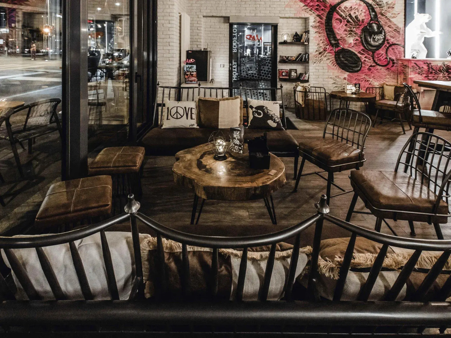 ibis Styles Lausanne Center Mad House