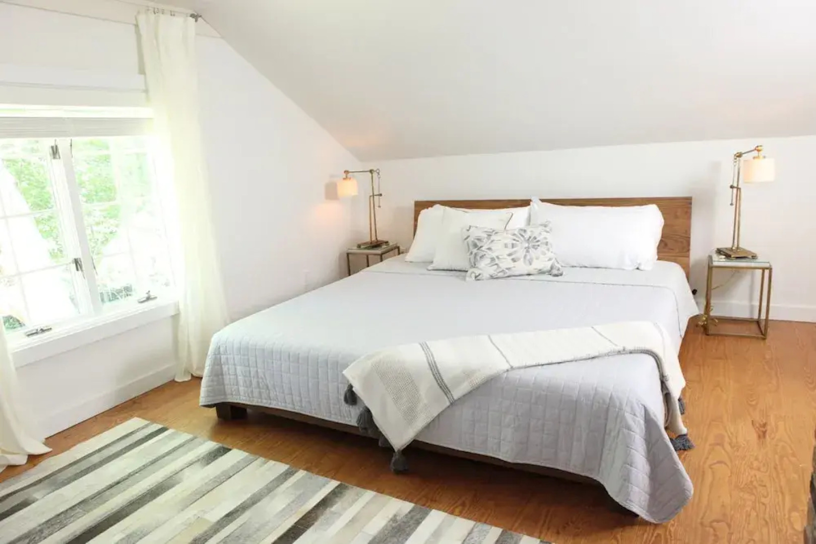 The Deacon & James Pharmacy B&B