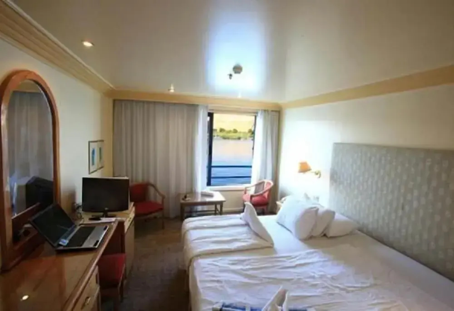 Hapi 5 Nile Cruise, 3-4-7 nights from Luxor or Aswan