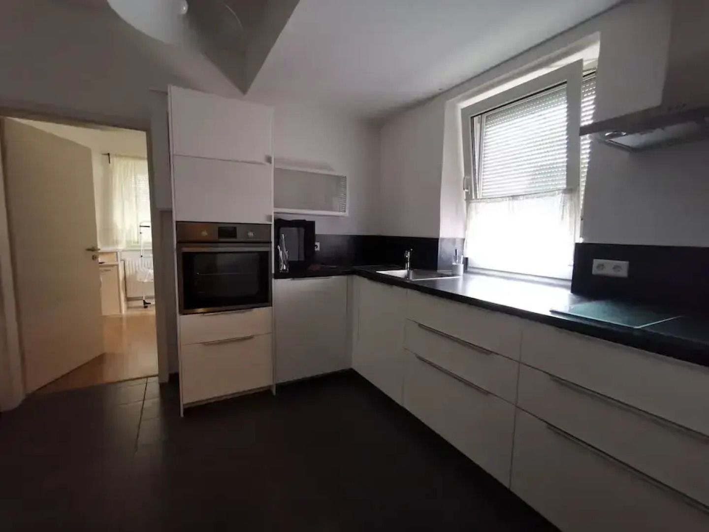 Ulm 2-room Apartment Near University & City Centre