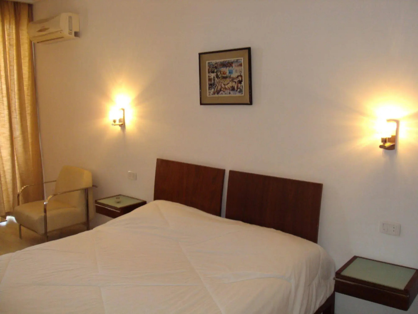 Hotel Corniche Palace