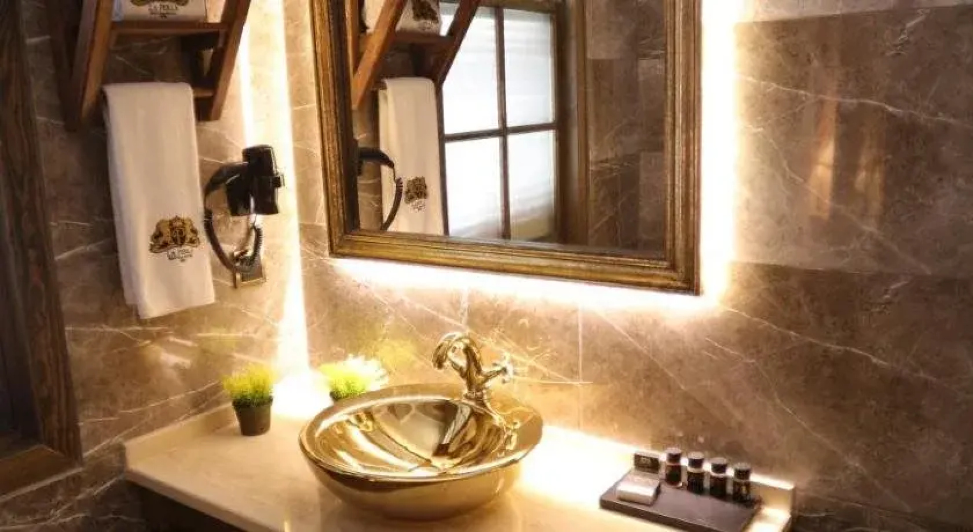 La Perla Boutique Hotel