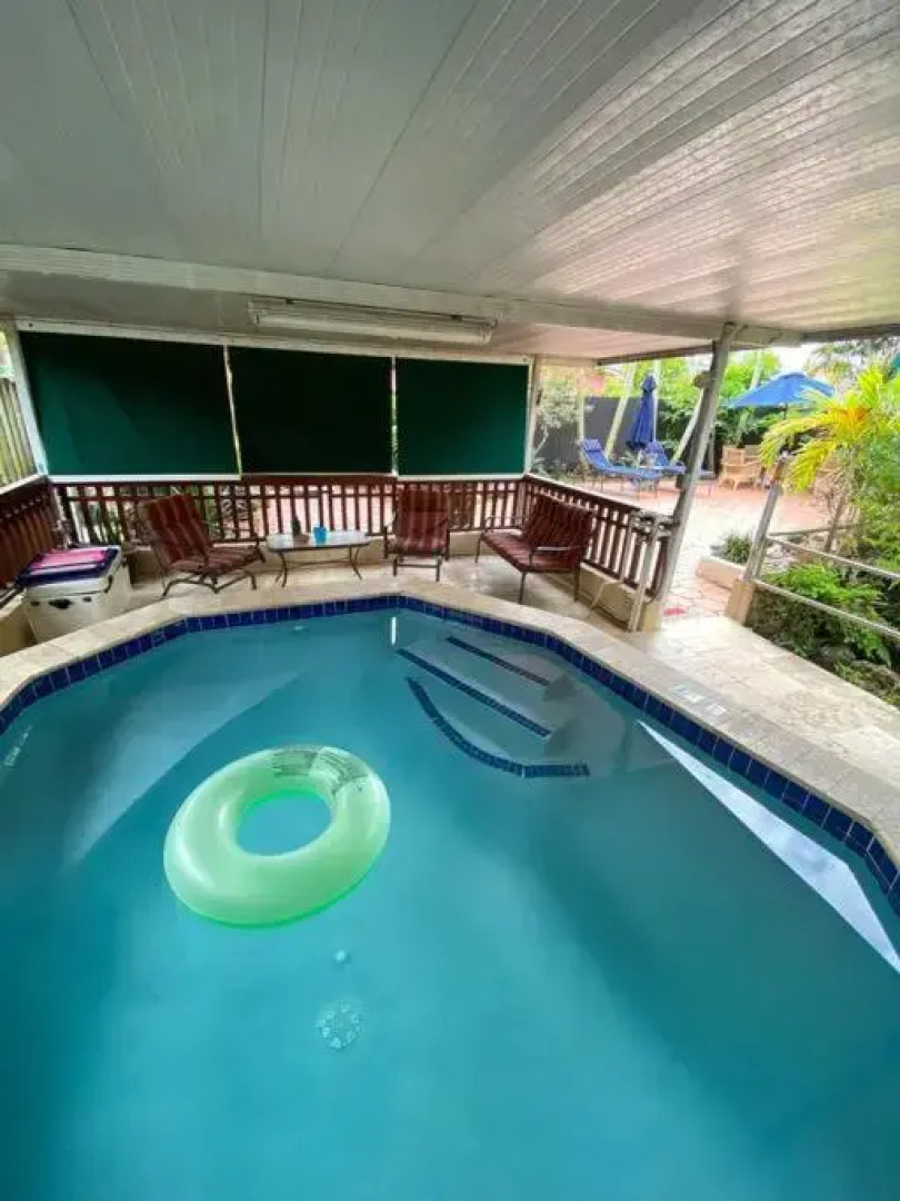 Your Cozy Spacious home with Heated Pool