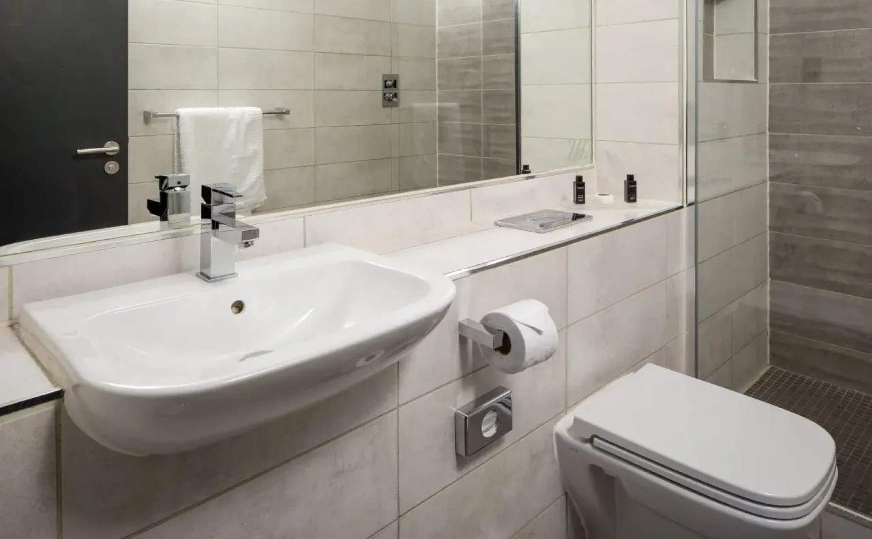 Апарт-отель Roomzzz Nottingham City