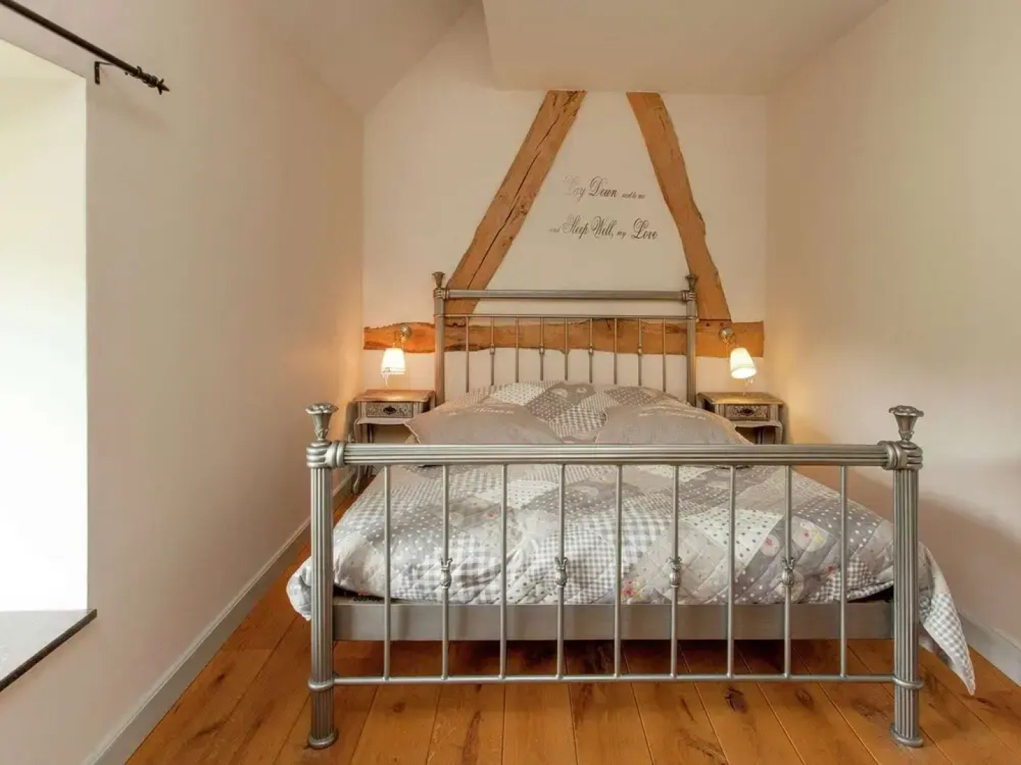 Cosy holiday homes in Slenaken, South Limburg with views on the Gulp valley.