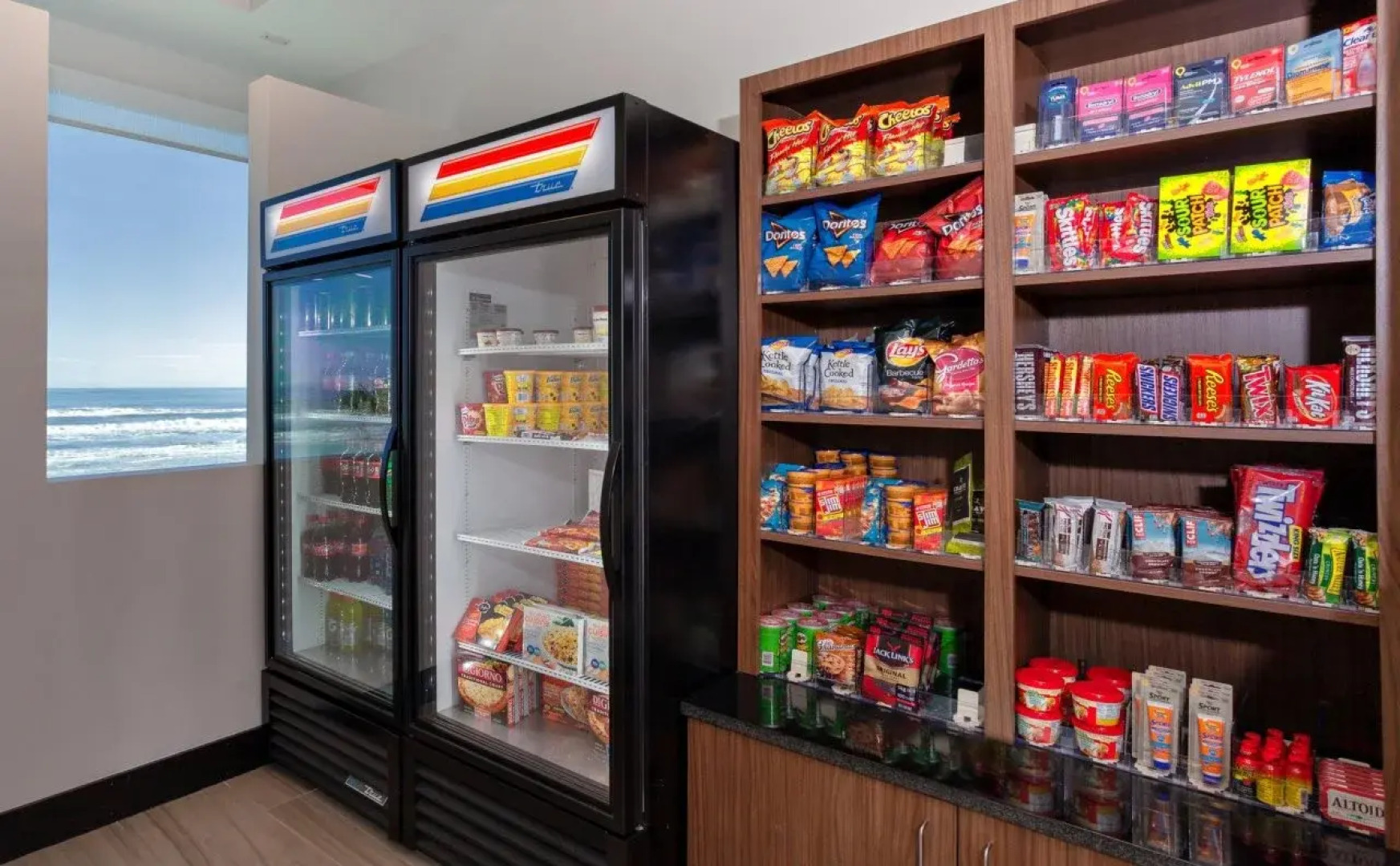 Holiday Inn Express & Suites Oceanfront by IHG