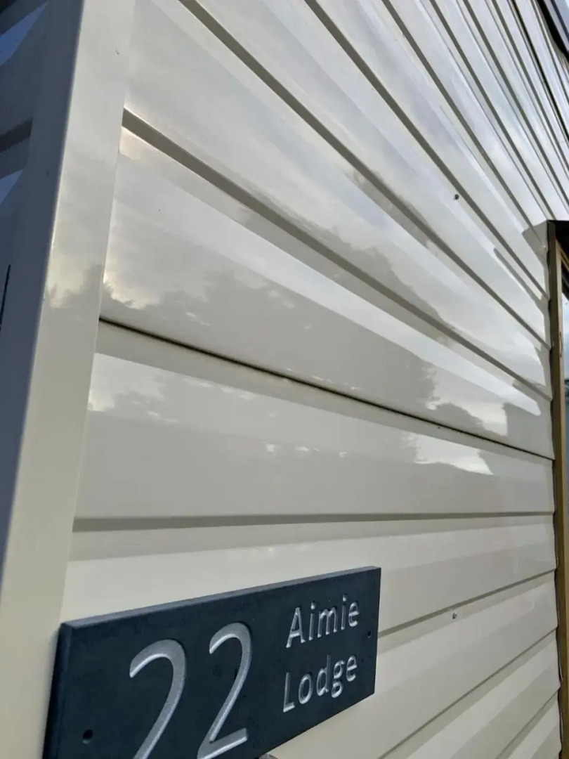 22 Aimie Lodge