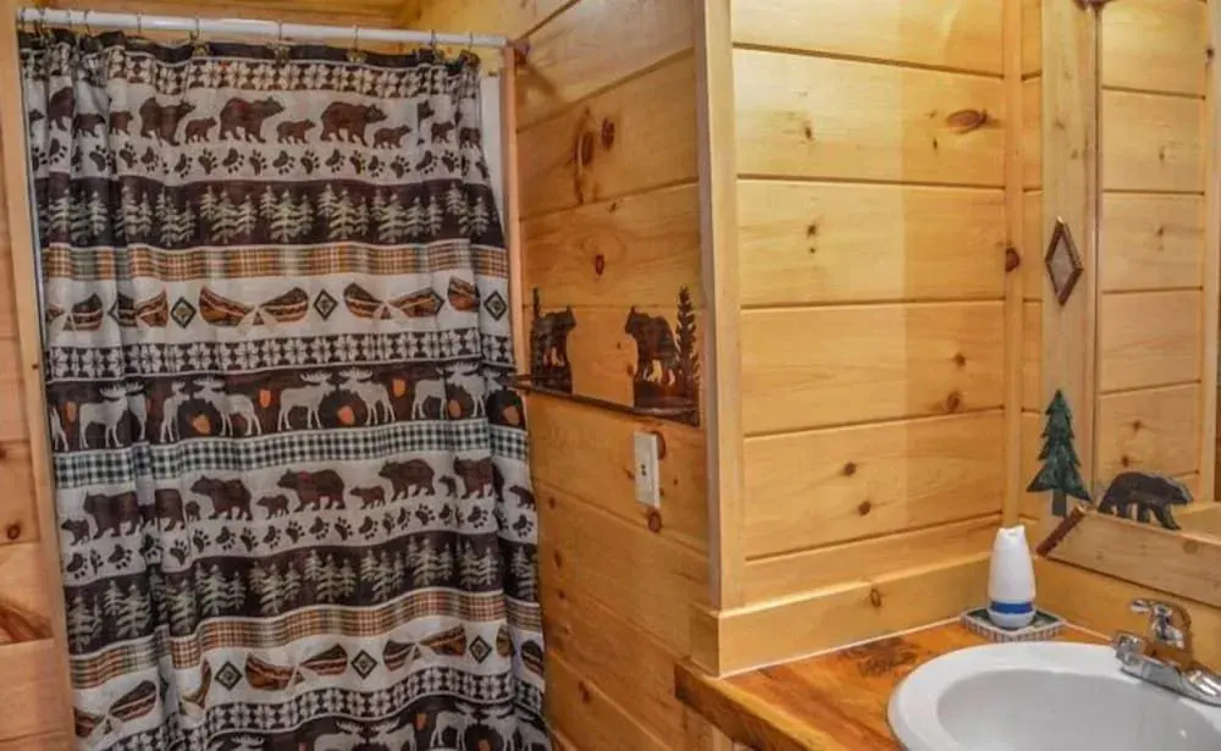 Captain Morley`s Mountain Inn