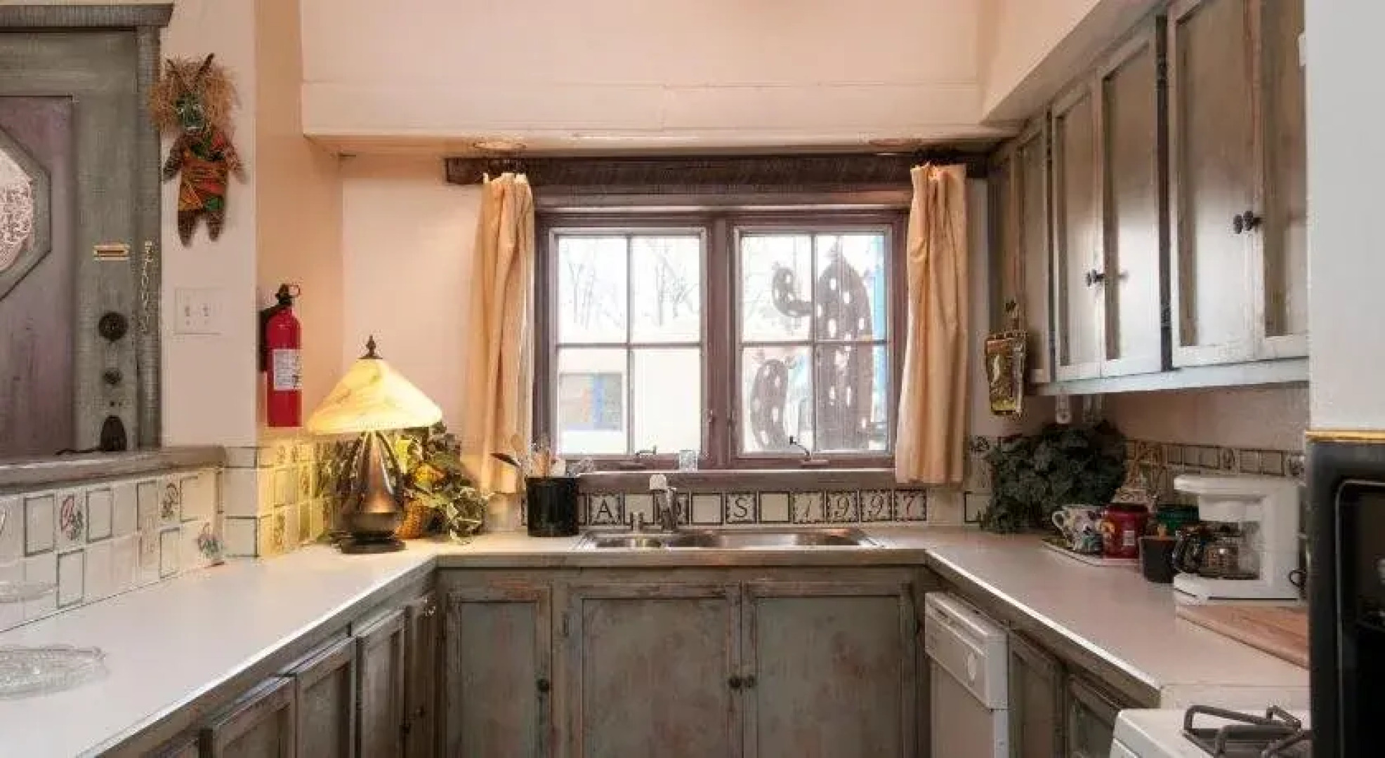 Inger Jirby Gallery & Guest Houses