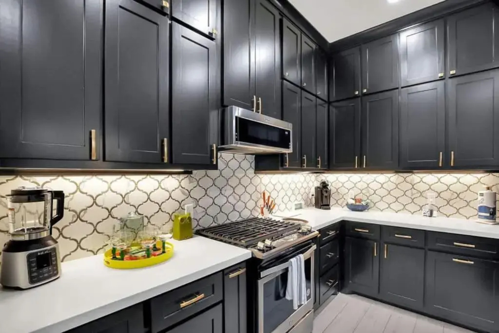 Luxurious Family-friendly Oasis with Laguna Views