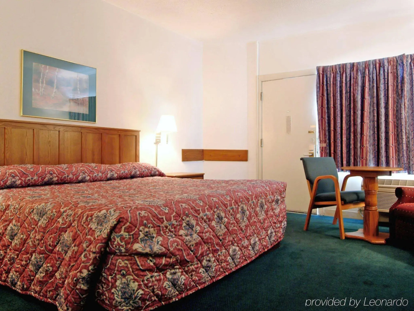 Econo Lodge Topeka Blvd.