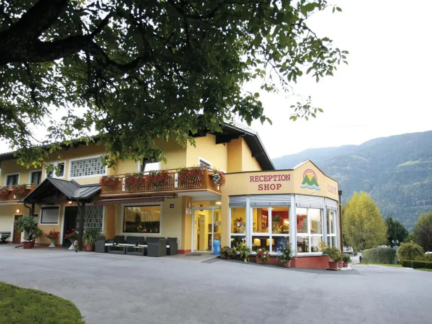 Seecamping & Pension Mentl