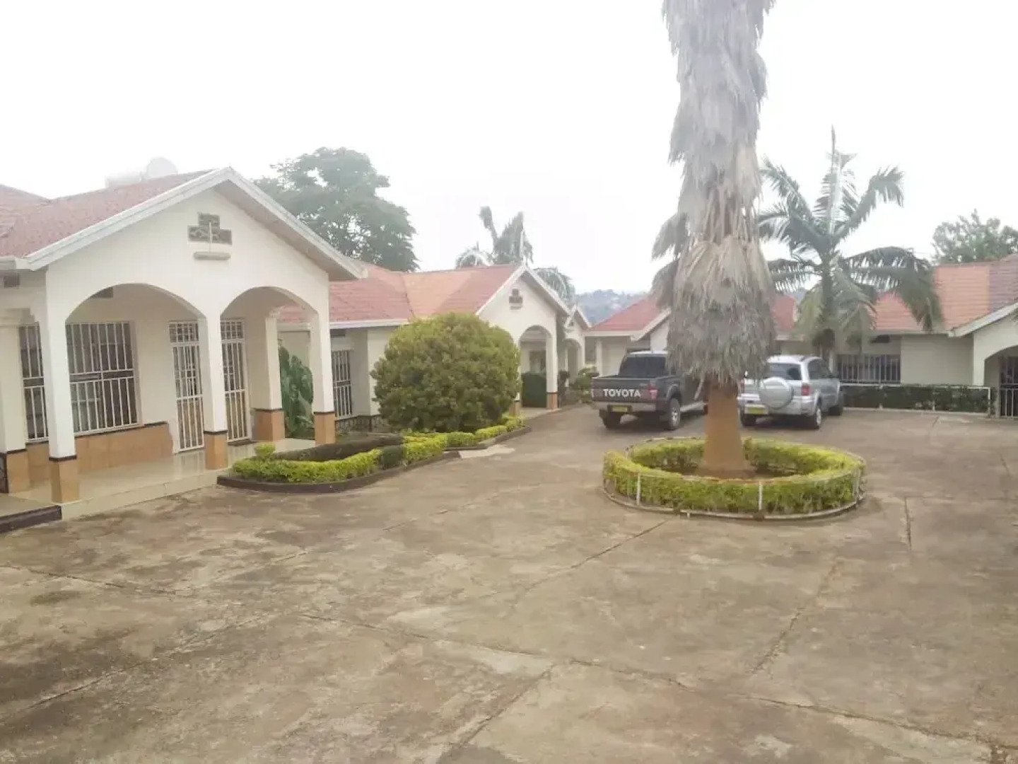 Semuhungu Apartments