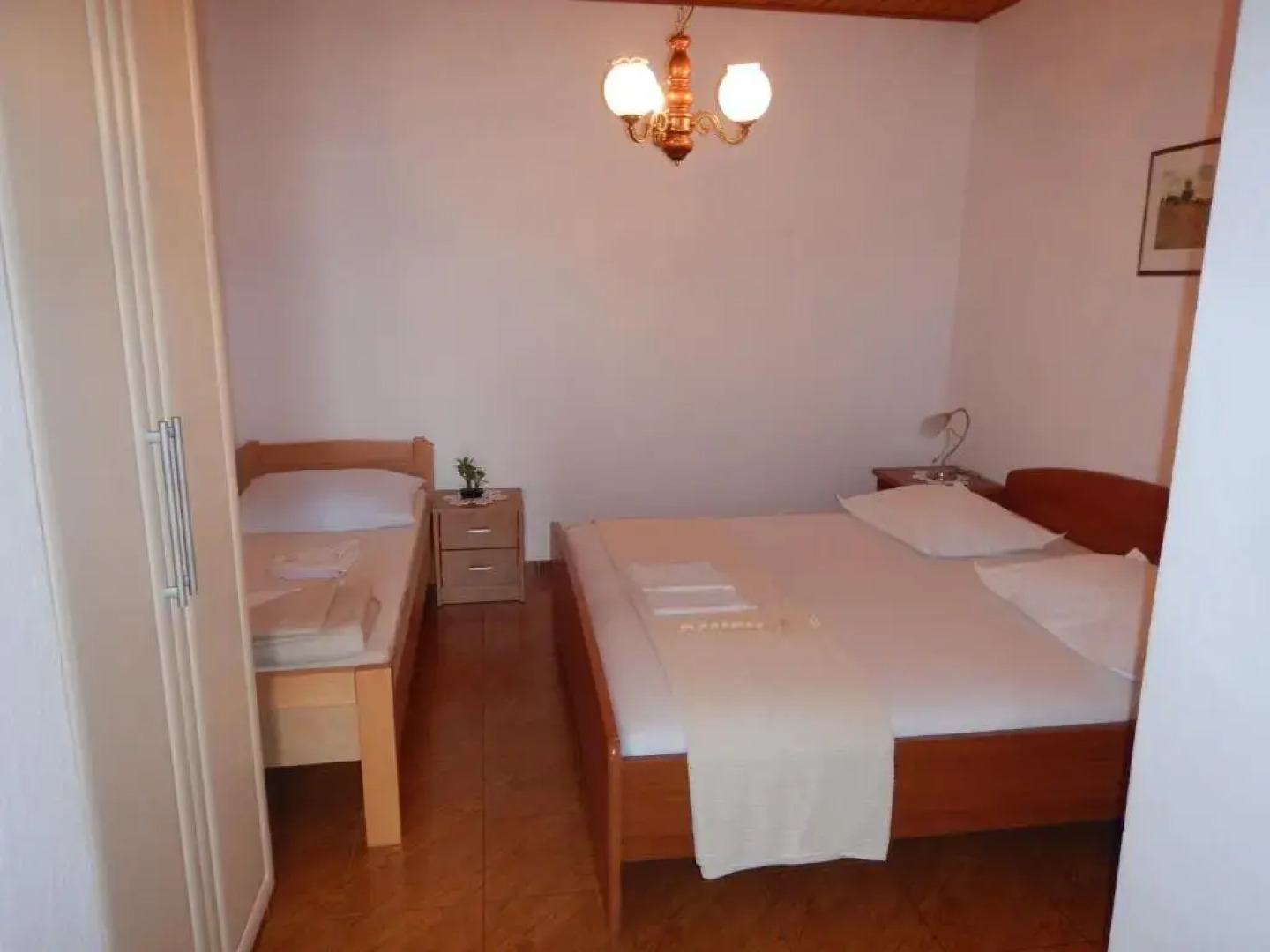 Apartments Kapetan Jure