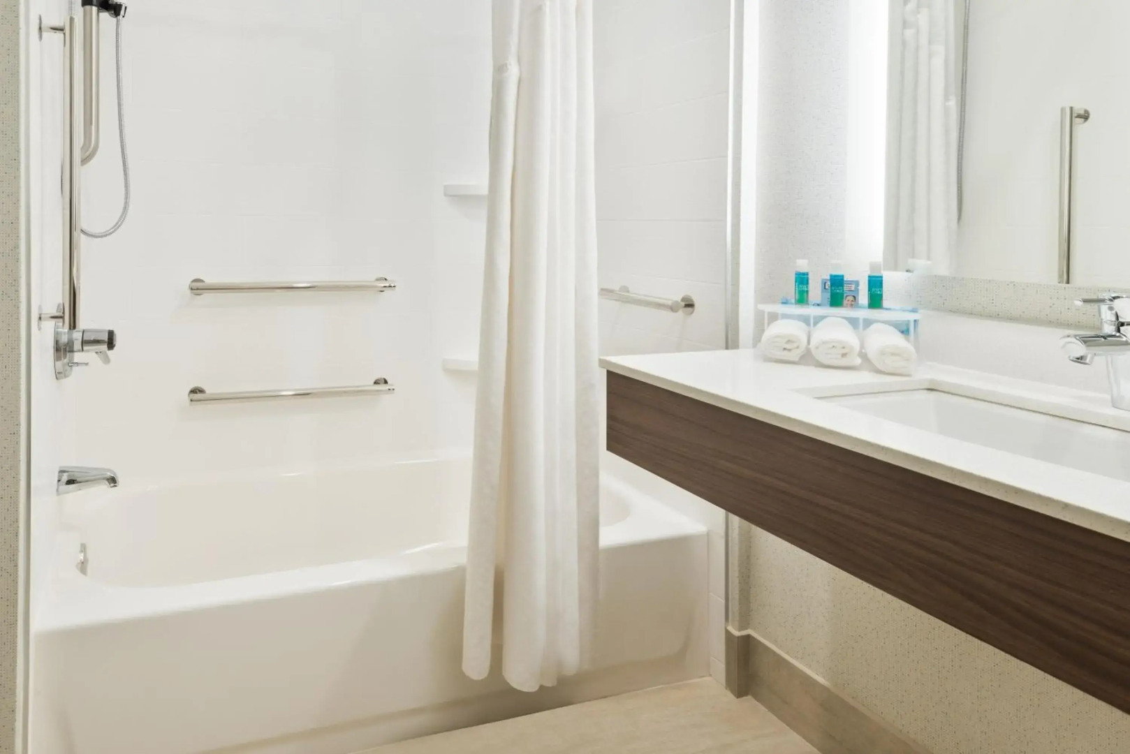 Holiday Inn Express Hotel & Suites Bentonville by IHG