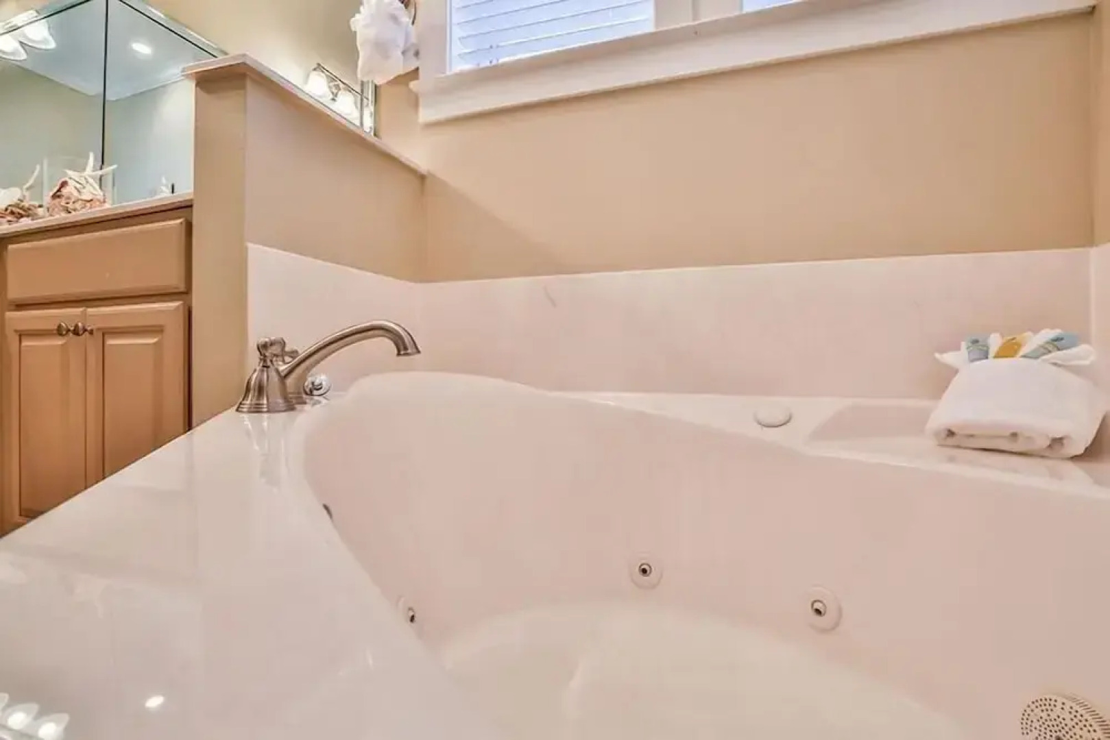 ENDLESS SUMMER DREAM 4 Bedroom Holiday Home by Five Star Properties