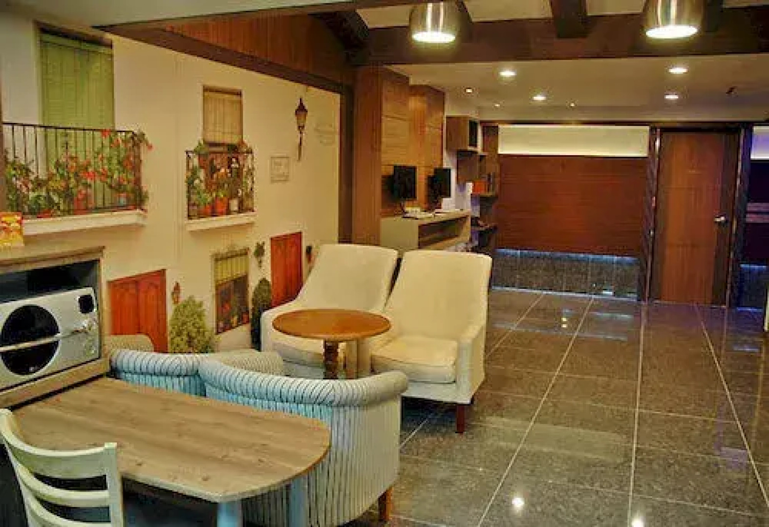 Paldogangsan Guesthouse