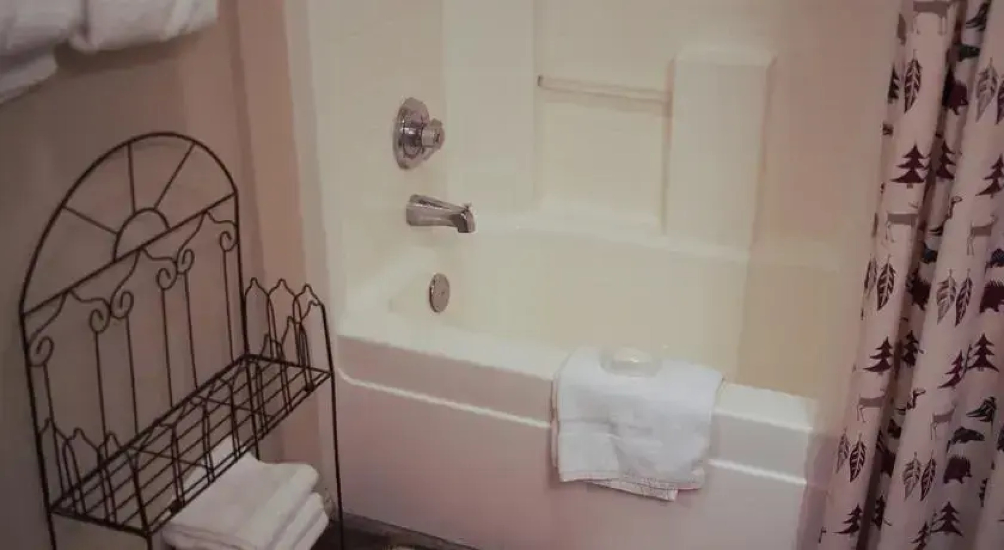 Fox Bay by White Pines