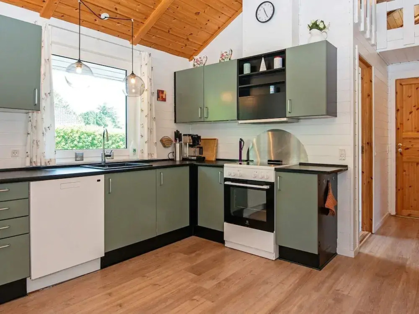 8 Person Holiday Home in Hemmet-by Traum