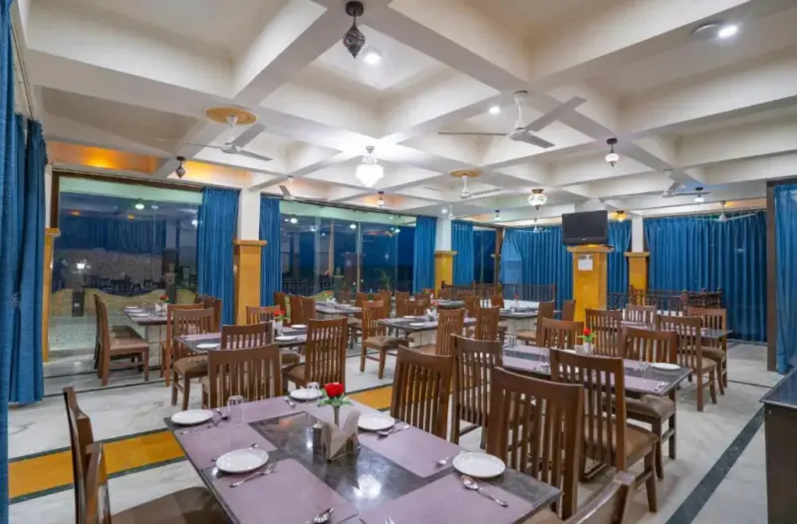Hotel Narmada River View