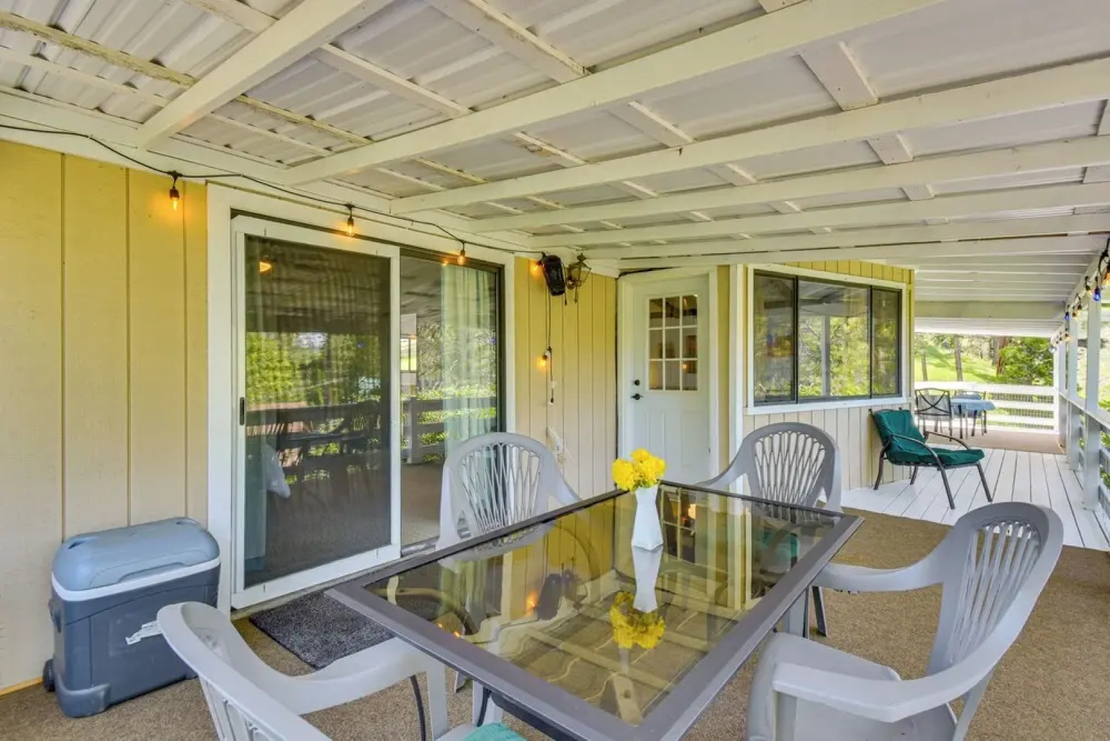 Peaceful Groveland Home w/ Deck + Fire Pit!