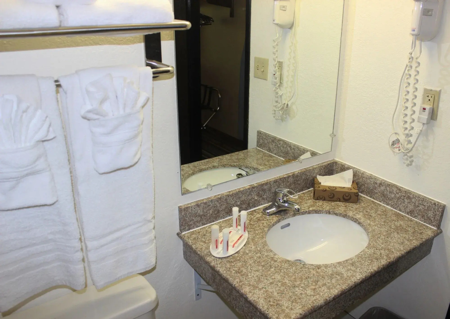 Super 8 by Wyndham Tuscaloosa