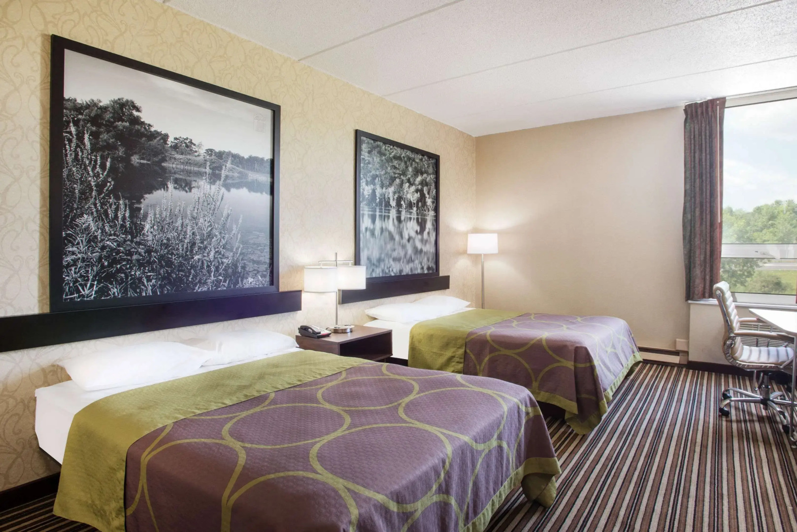 Super 8 by Wyndham Plattsburgh