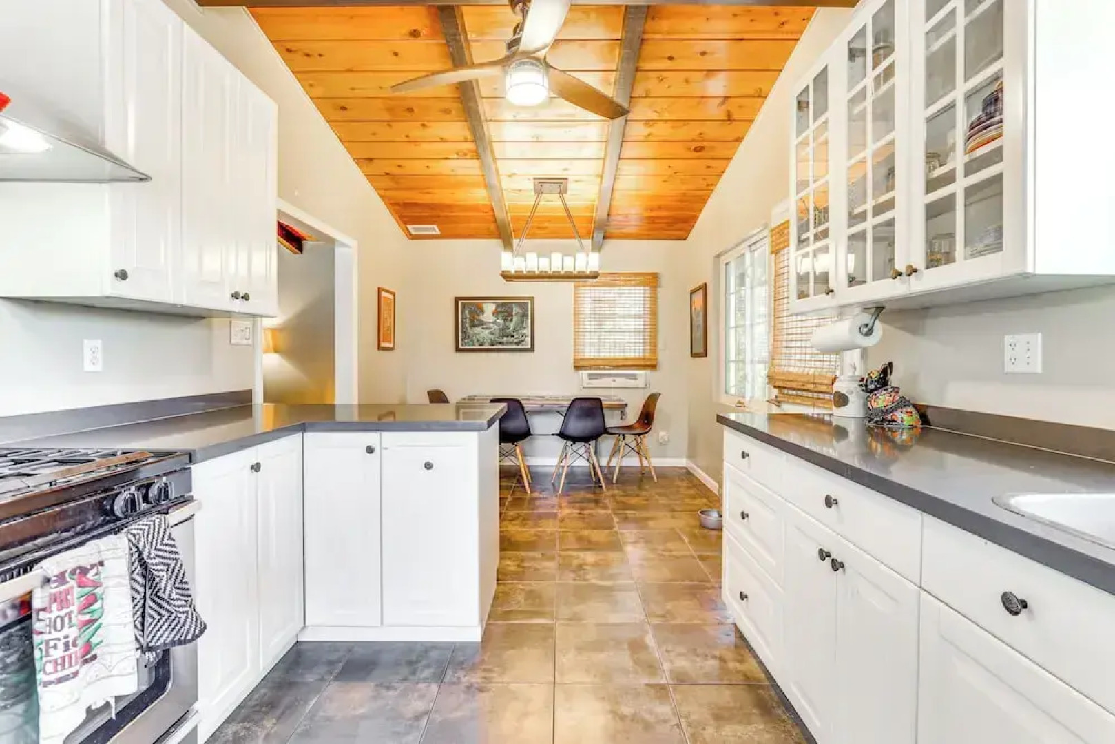 Peaceful Vista House w/ Gas Grill: 1 Mi to Dtwn!