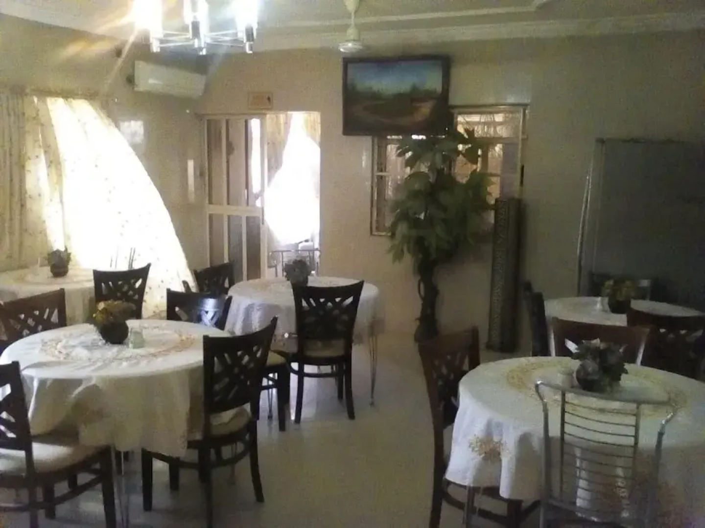 Jerry Cedarwood Guest House