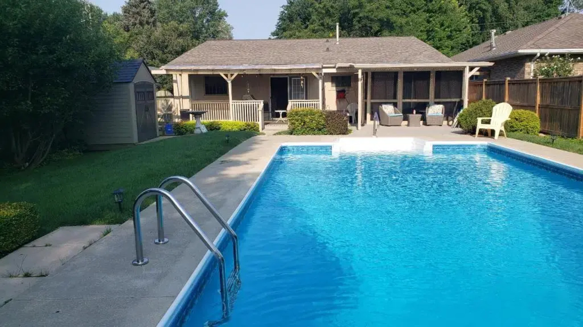 Luxurious Pool Cottage