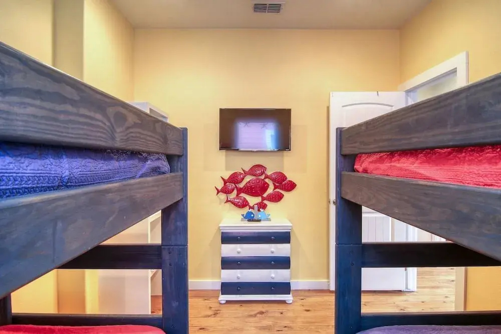 Beach Buzz 4 Bedrooms 3 Bathrooms Home