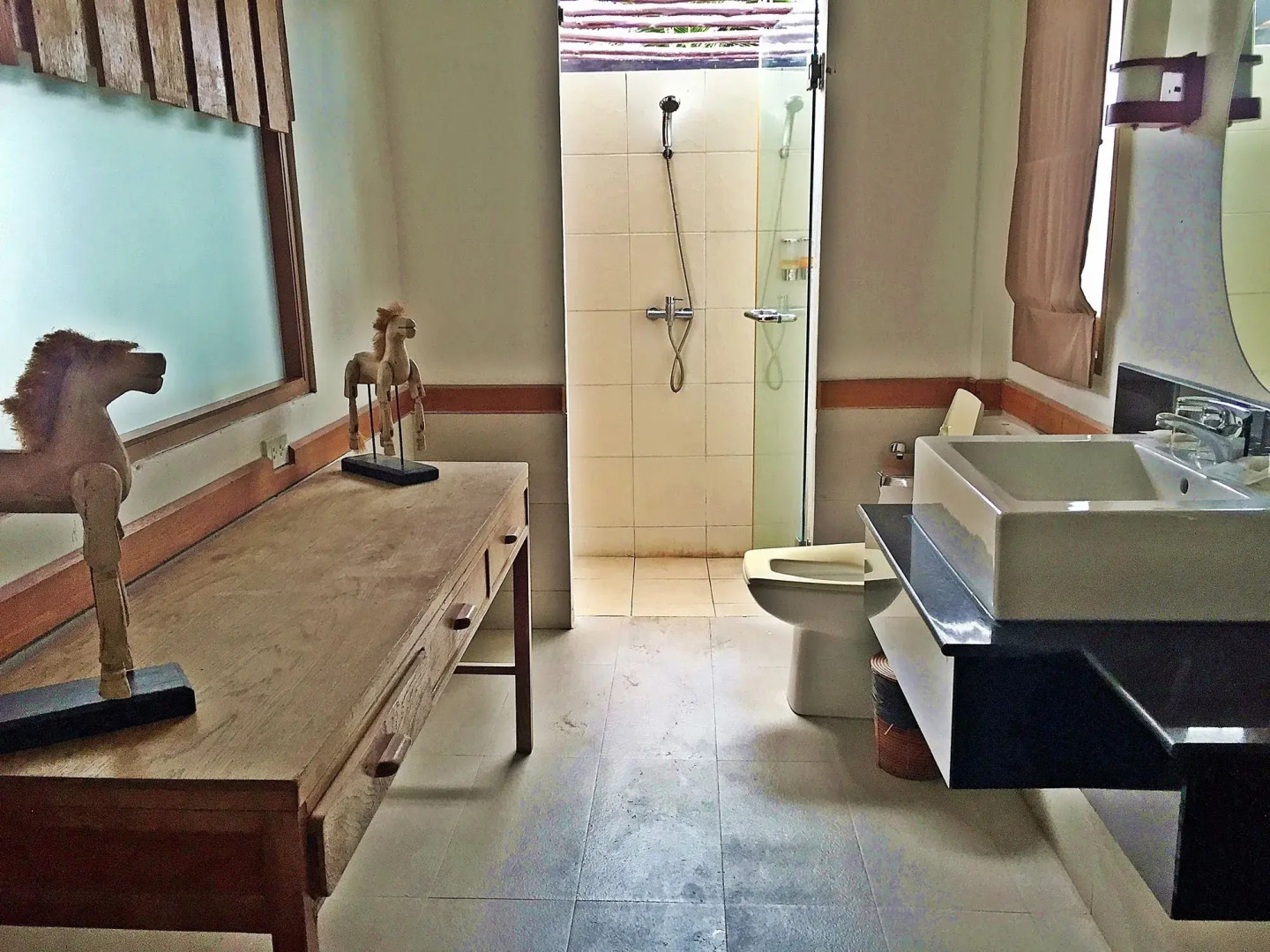 Lawana Escape Beach Resort