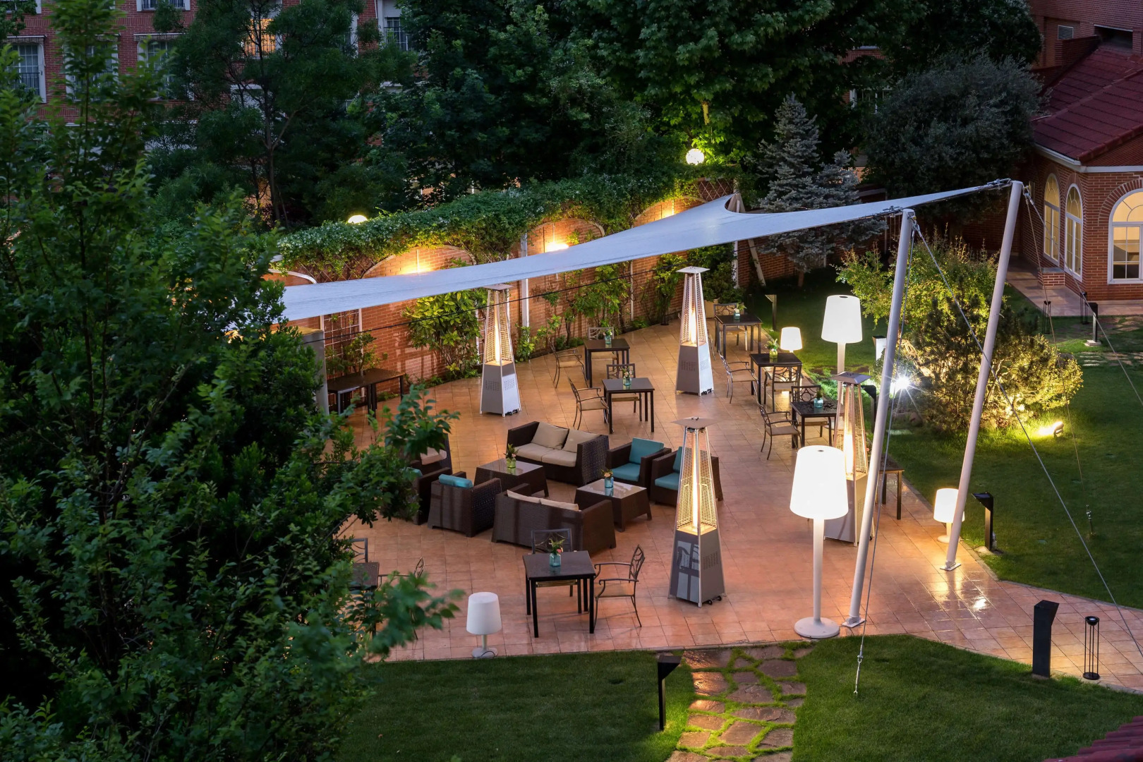 Rafaelhoteles Atocha