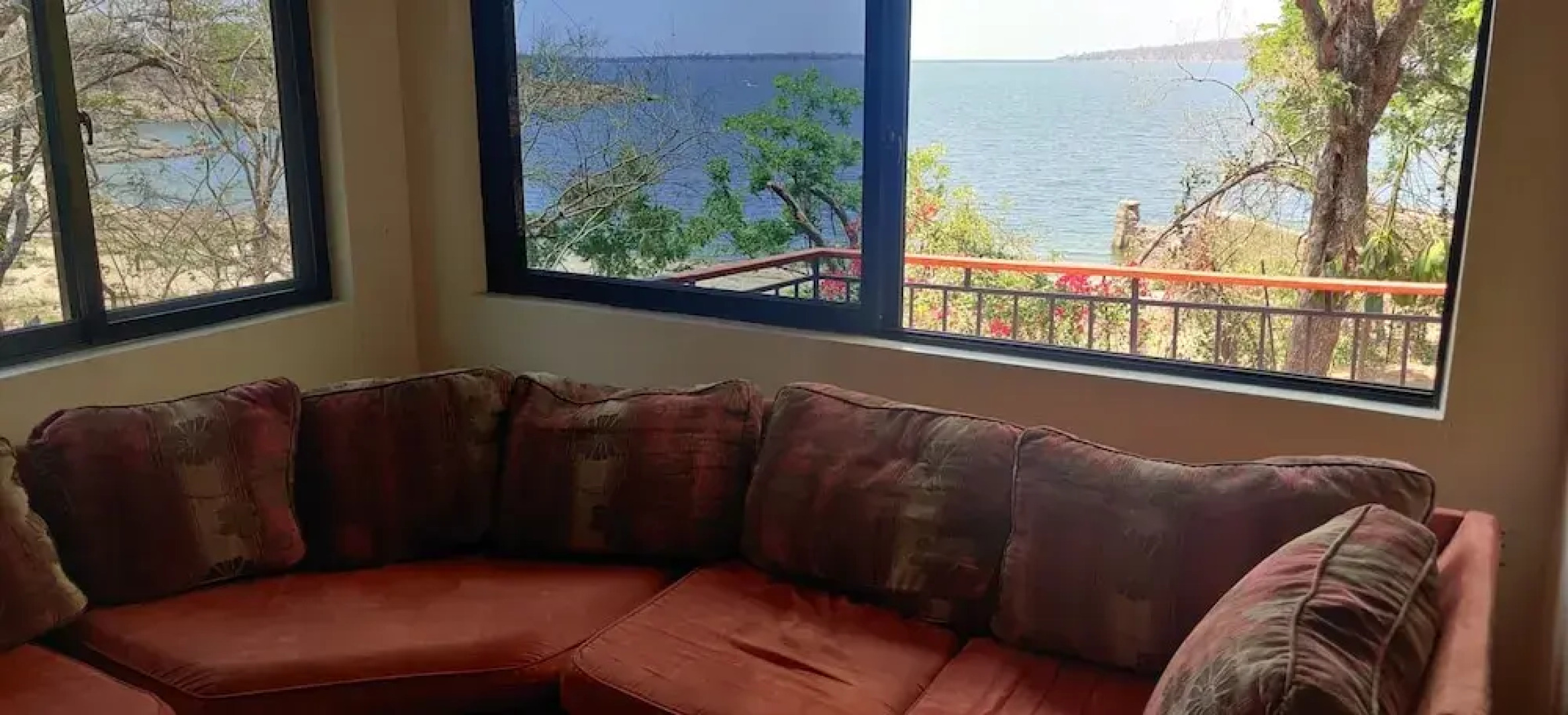 Immaculate 2-bed House in Siavonga