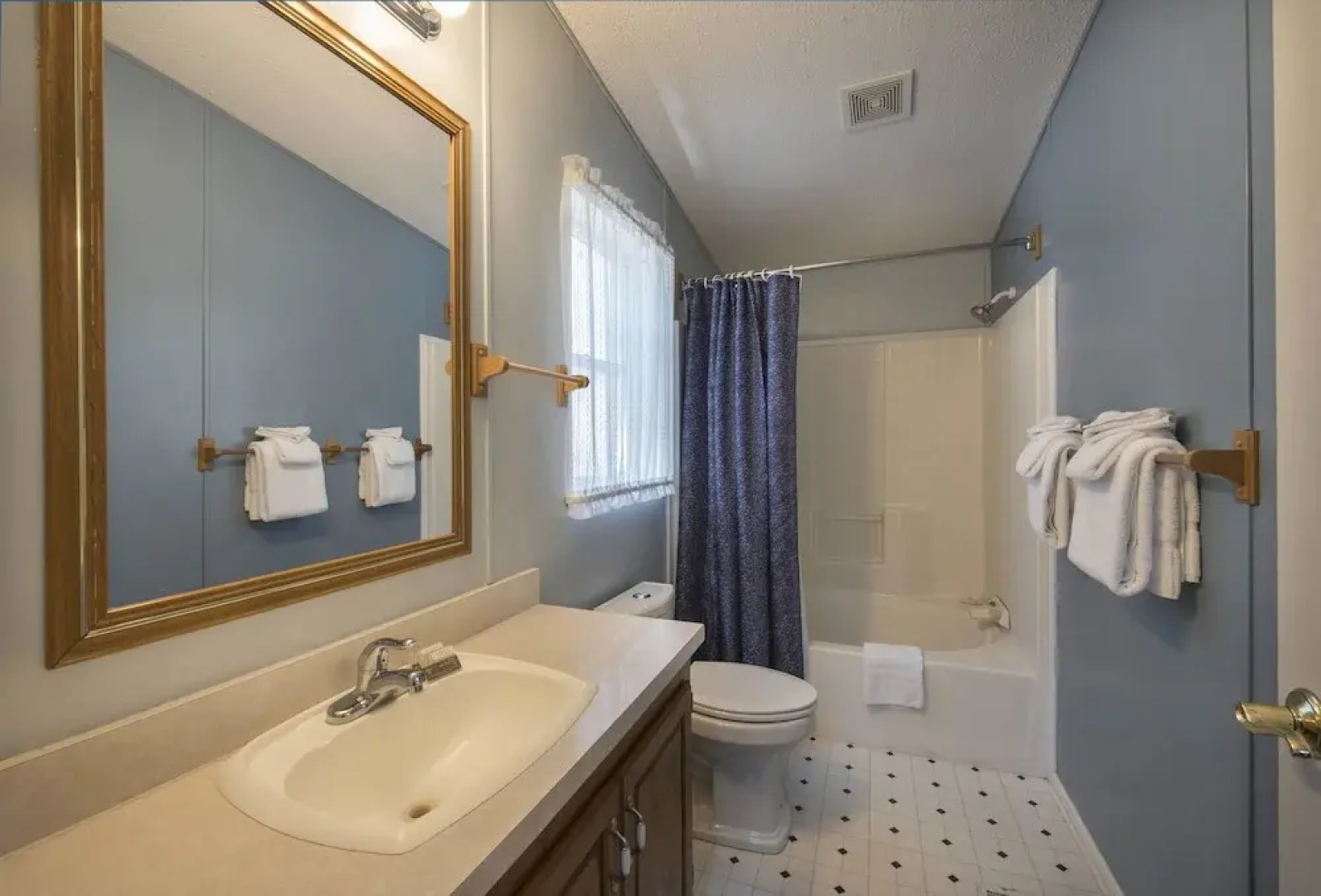 42r Rosenberg'S Creekside Cabin