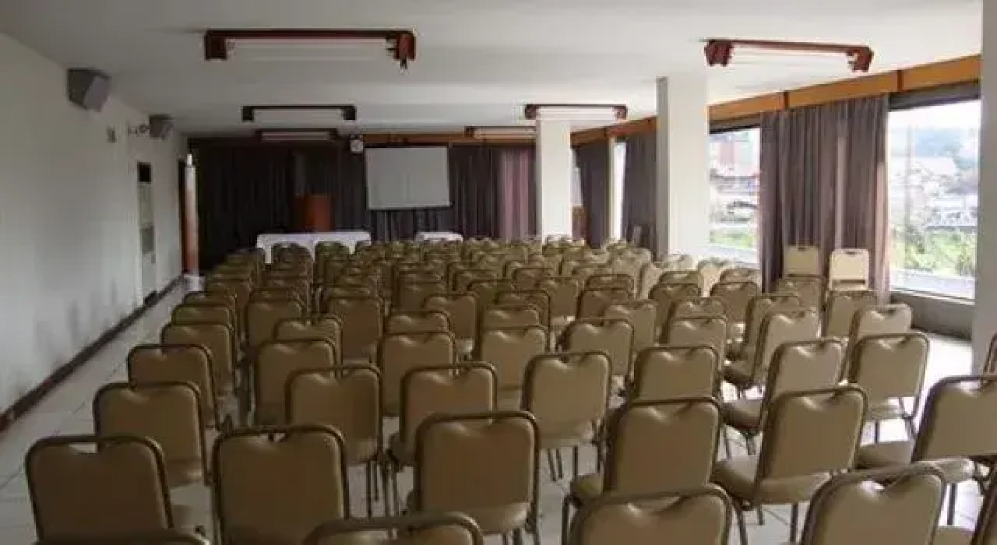 Blumenau Tower by Castelo Itaipava