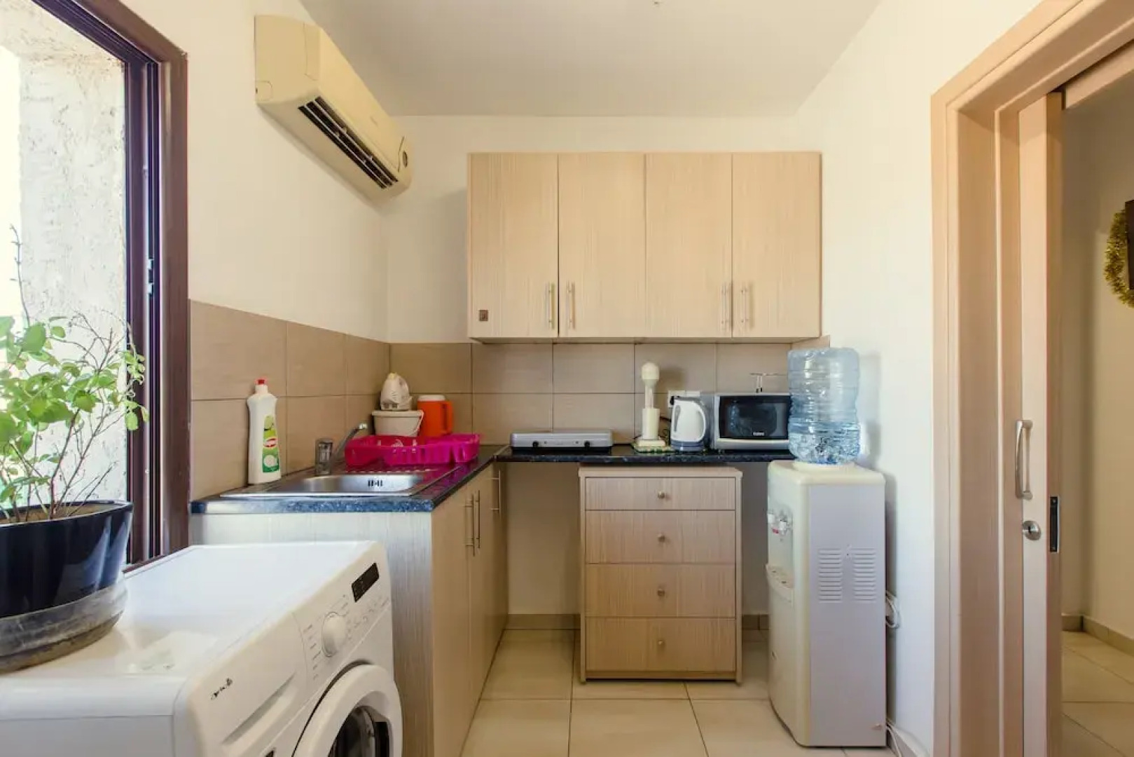 Acticon Rooms Larnaca