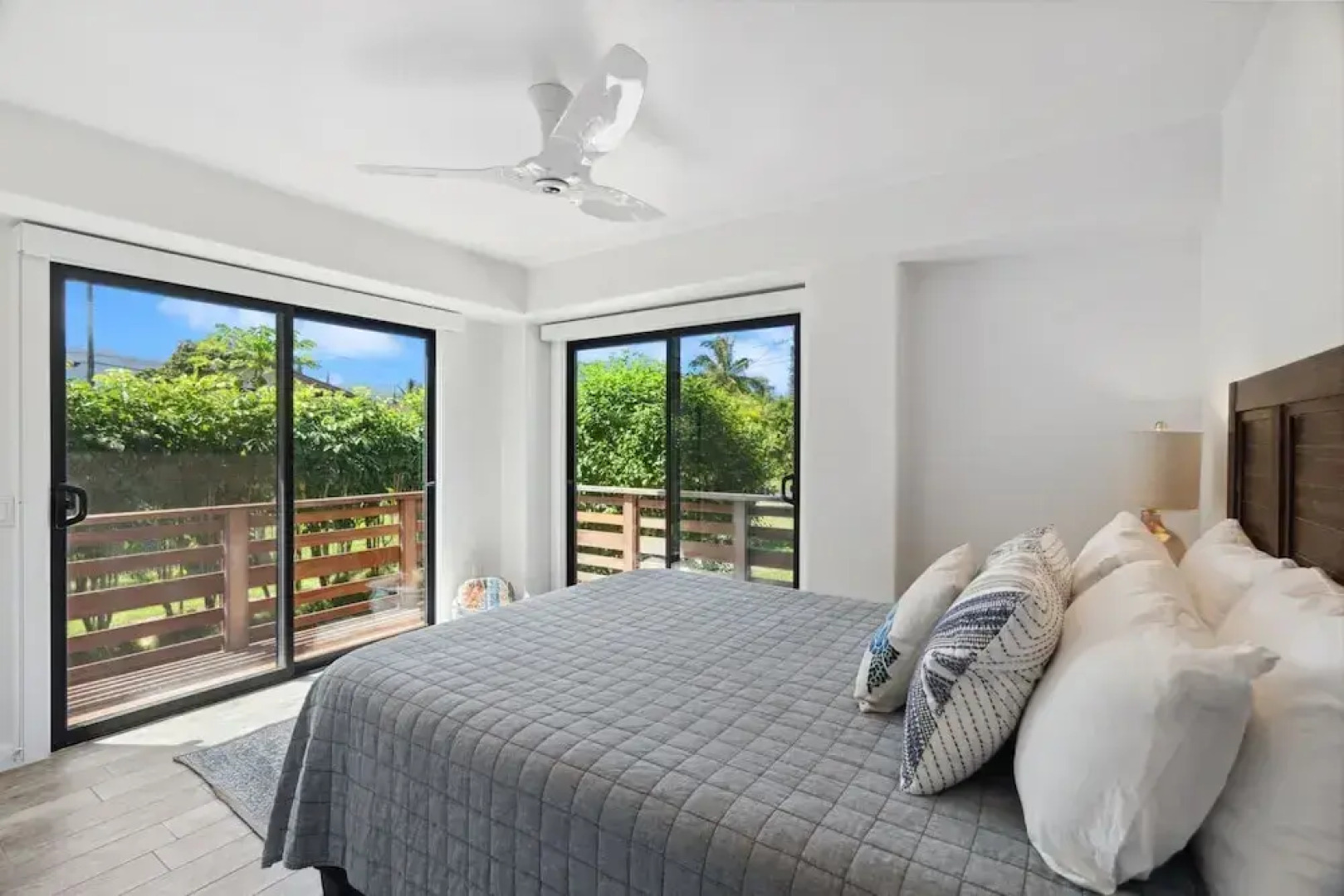 Hale Hanalei 5 Bedroom Home by RedAwning