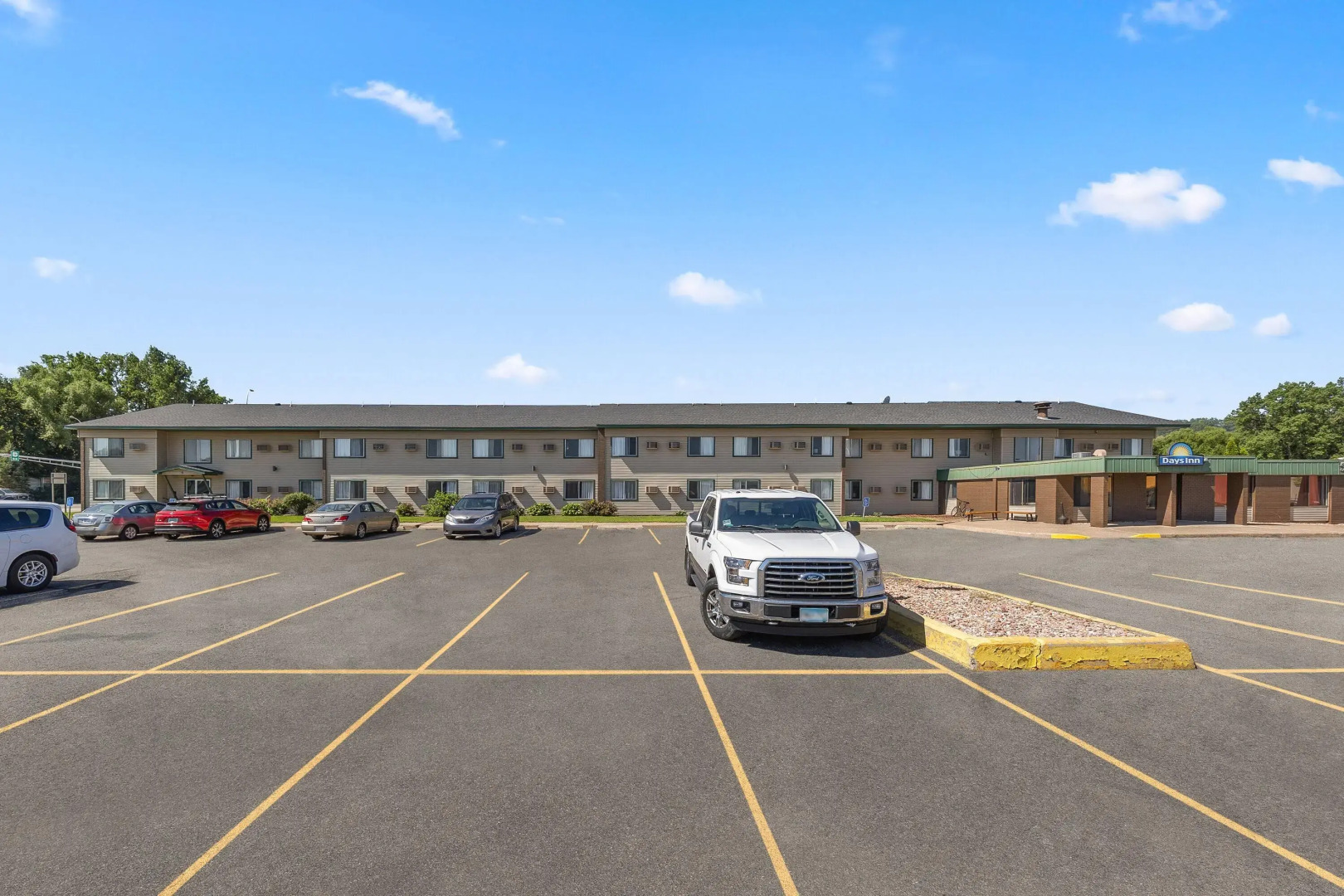 Days Inn by Wyndham Winona