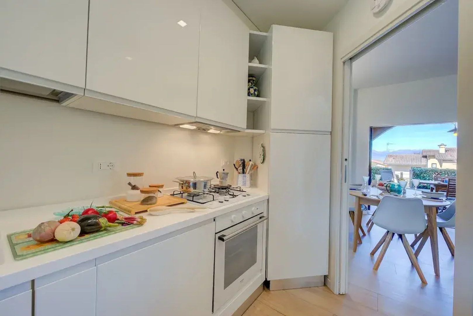 Lake View Pool Apartment in Ranco