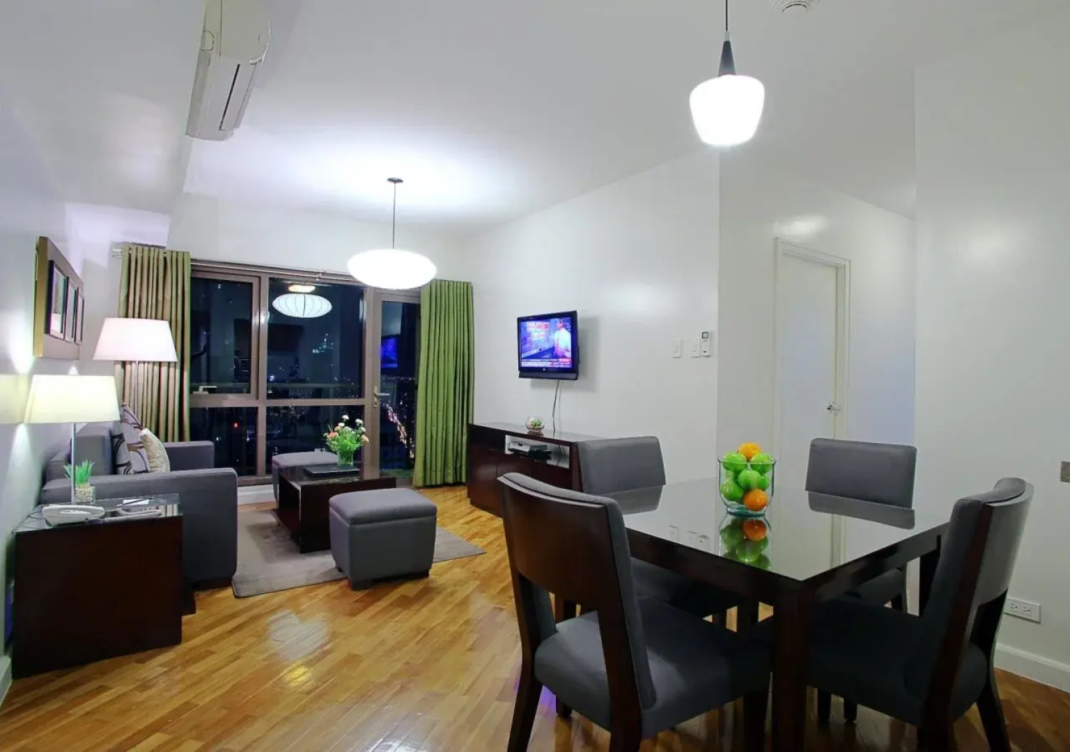 Joya Lofts and Towers - Extended Leasing Services