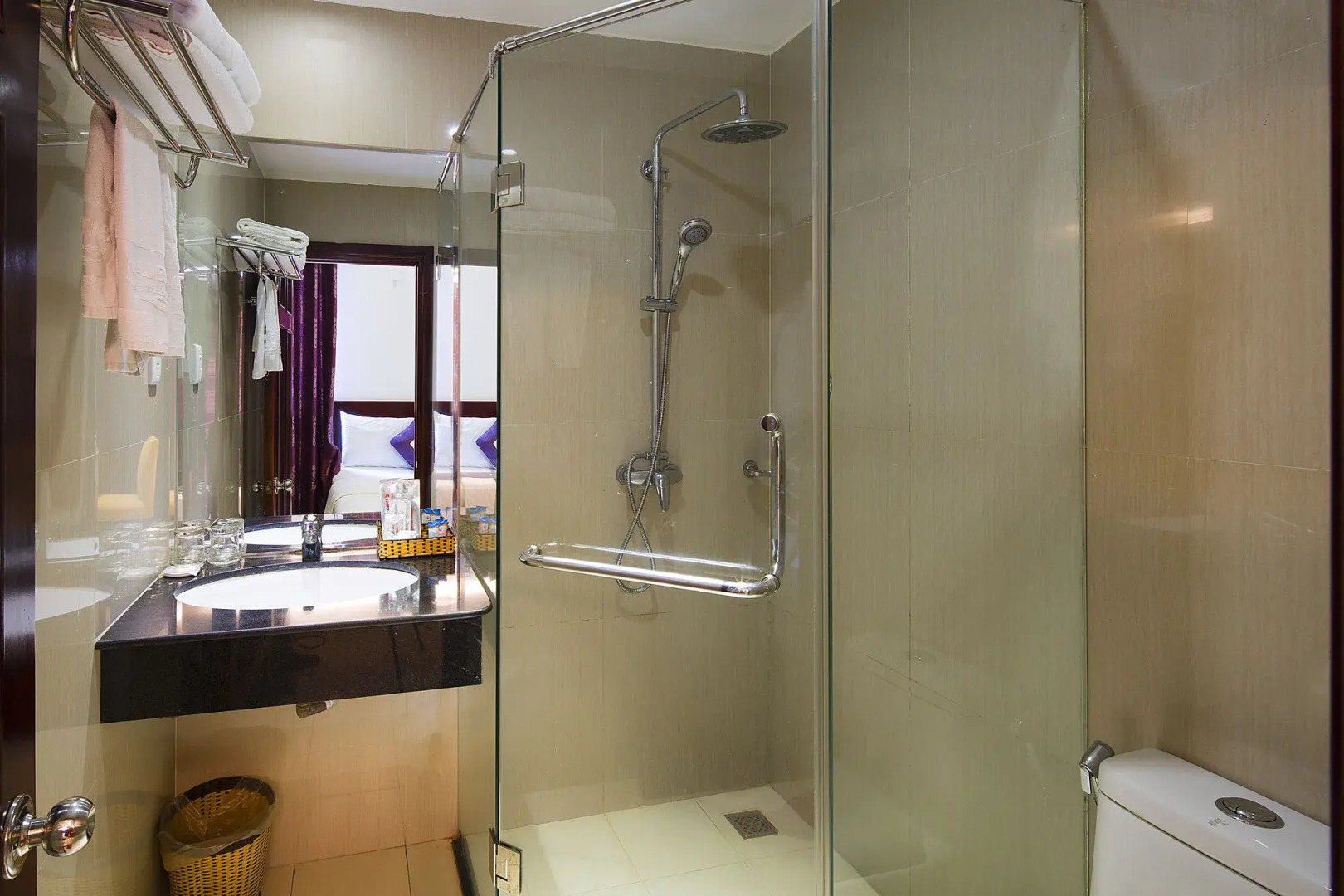 Majestic Nha Trang Hotel