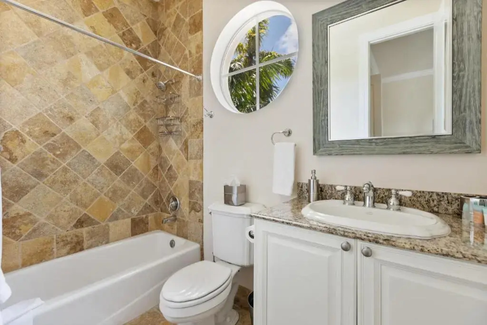 Luxury Spanish Villa 4 Bedroom 4 Bathroom Pool Sunny Isles